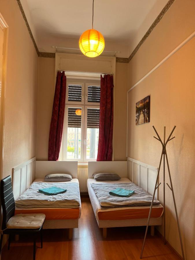 Good Luck Apartamento Budapeste Exterior foto