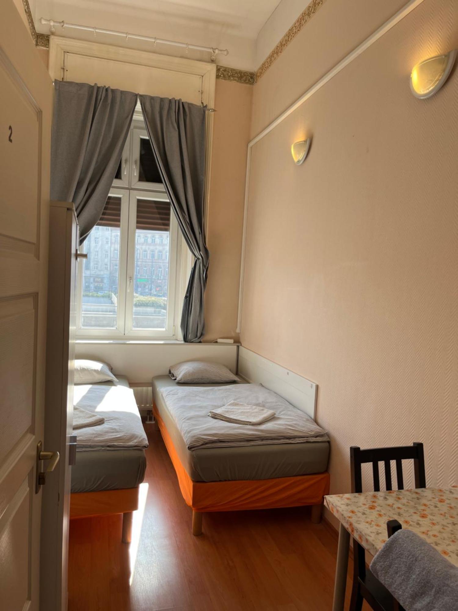 Good Luck Apartamento Budapeste Exterior foto