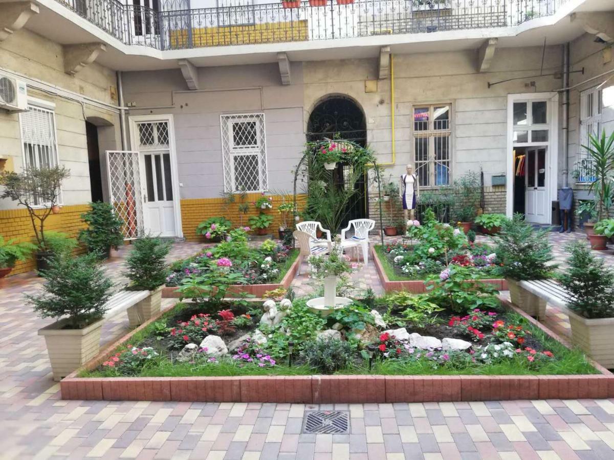 Good Luck Apartamento Budapeste Exterior foto