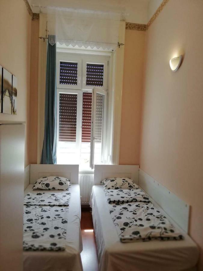 Good Luck Apartamento Budapeste Exterior foto